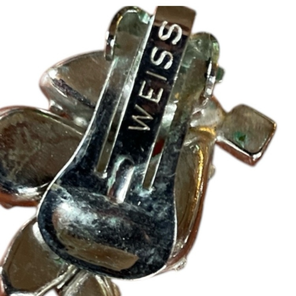 WEISS CRYSTAL EARRINGS PRONG SET AND STUNNING - Picture 13 of 14